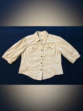 Chico’s Women’s Denim Jacket Cream Button Front Stretch 3/4 Sleeve Classic